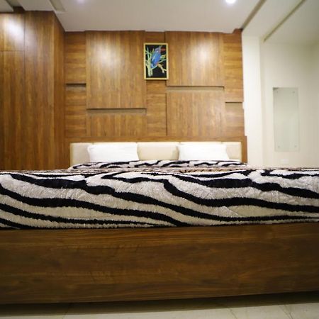 Hotel Royal Phoenix Agra  Zewnętrze zdjęcie
