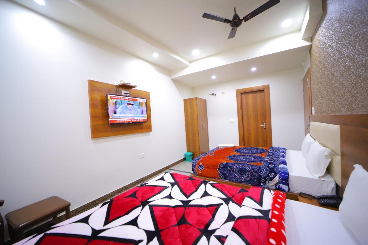 Hotel Royal Phoenix Agra  Zewnętrze zdjęcie